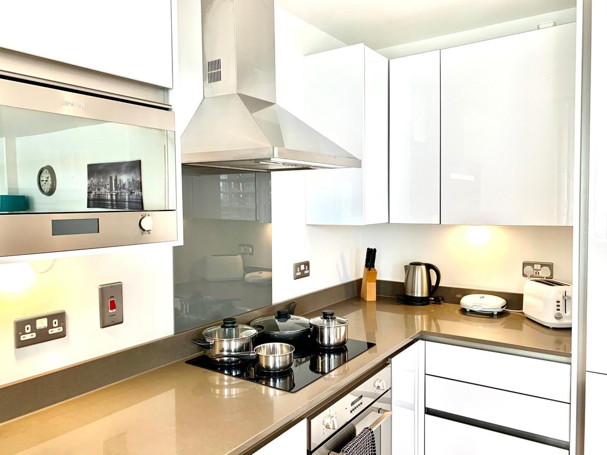 Modern London Excel 2 Bedrooms 2 Bathrooms, Parking, Kitchen, Lounge, Balcony Apartment Exterior photo